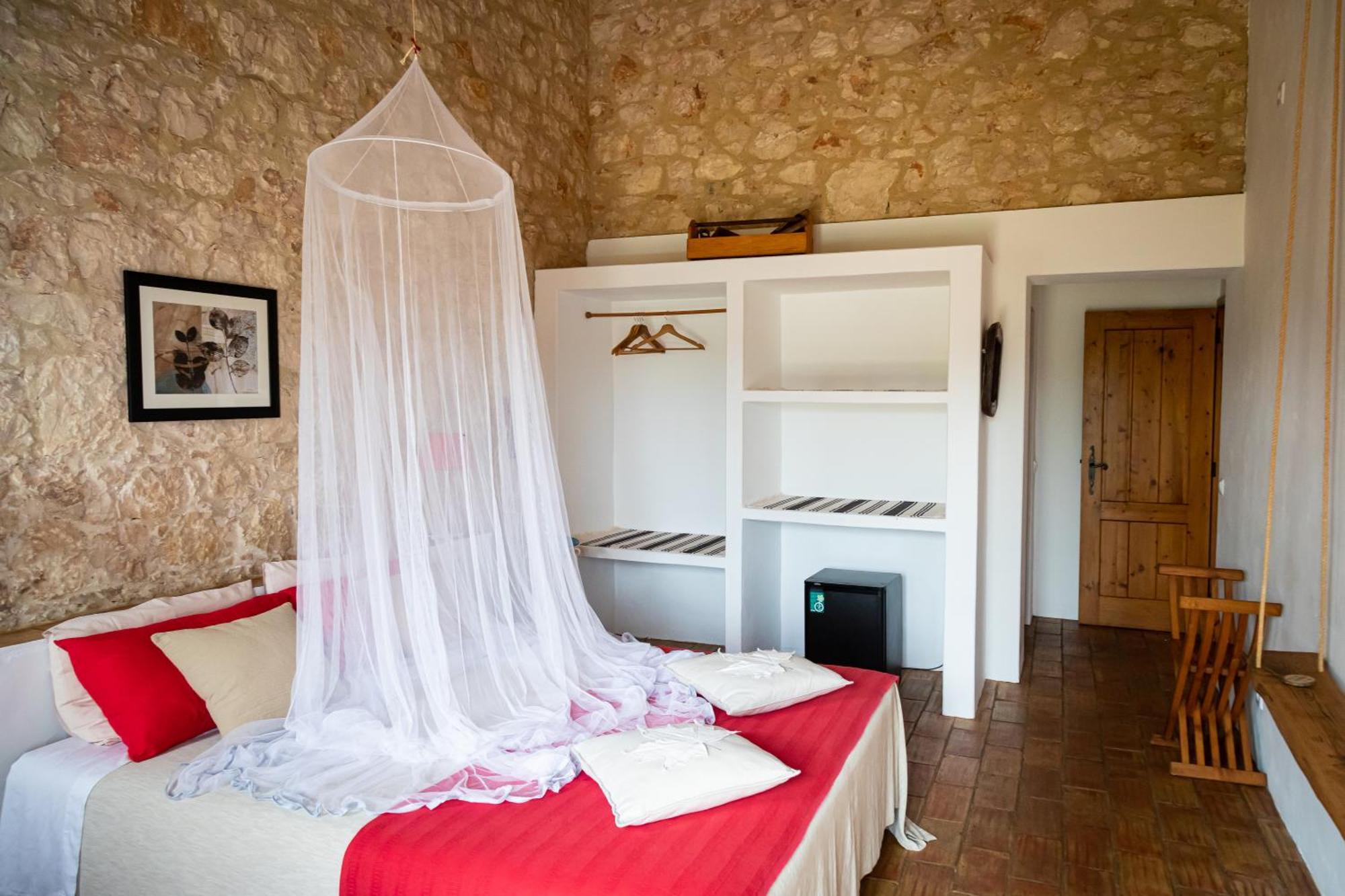 Casas Na Vinha - Monte Da Casteleja, Wine Estate - Eco Alojamento de Turismo Rural Lagos
